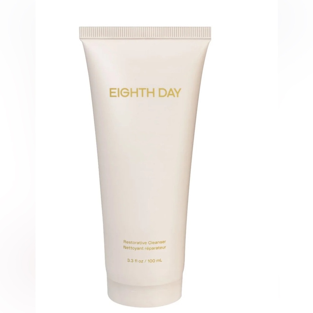 EIGHTH‎ DAY The Restorative Cleanser